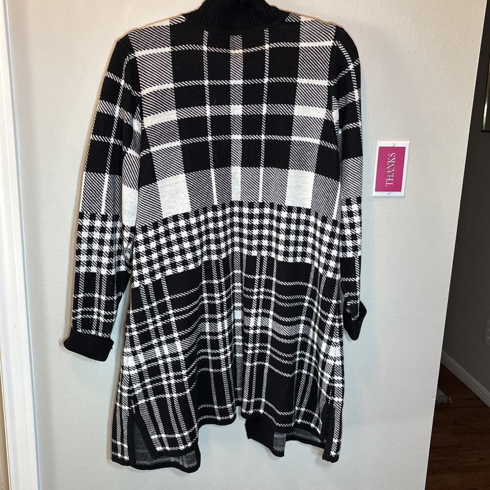 Isaac Mizrahi Live Black and White Plaid Open Long Sleeve Sweater Cardigan L - Picture 7 of 10